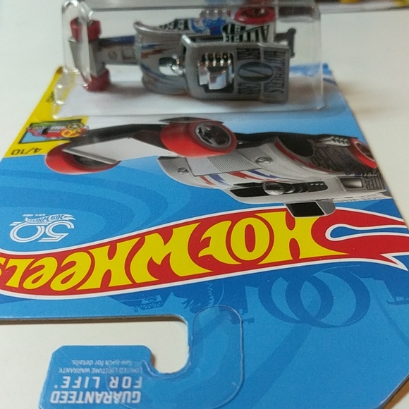 Hot Wheels HW Art Cars Altered Ego - Picture 4 of 8